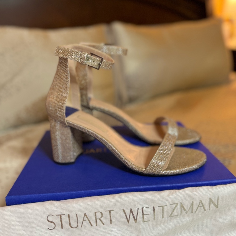Stuart Weitzman Women's Gold Glitter Heeled Sandals Size 9 MSRP: $522